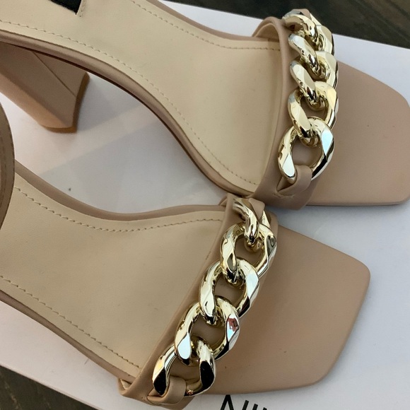 EUC Nine West Block Heel Sandals - Picture 3 of 4